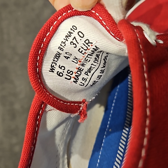 Classic Keds - Picture 11 of 11